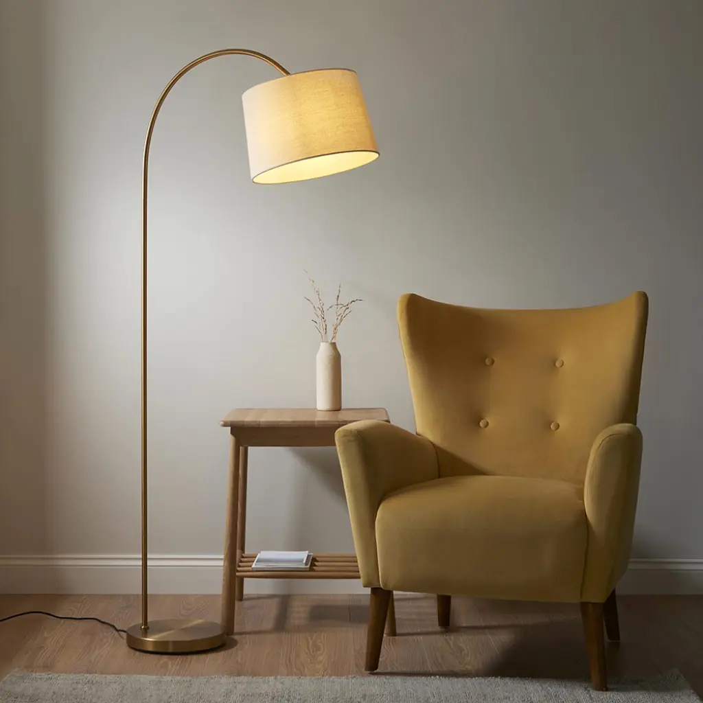 Carlson Floor Lamp in Brass C/W Natural Shade