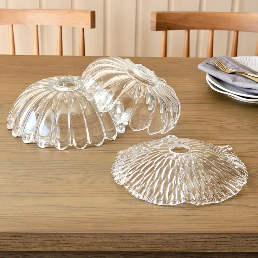 Camellia Easyfit Scalloped Glass Shade at 260mm