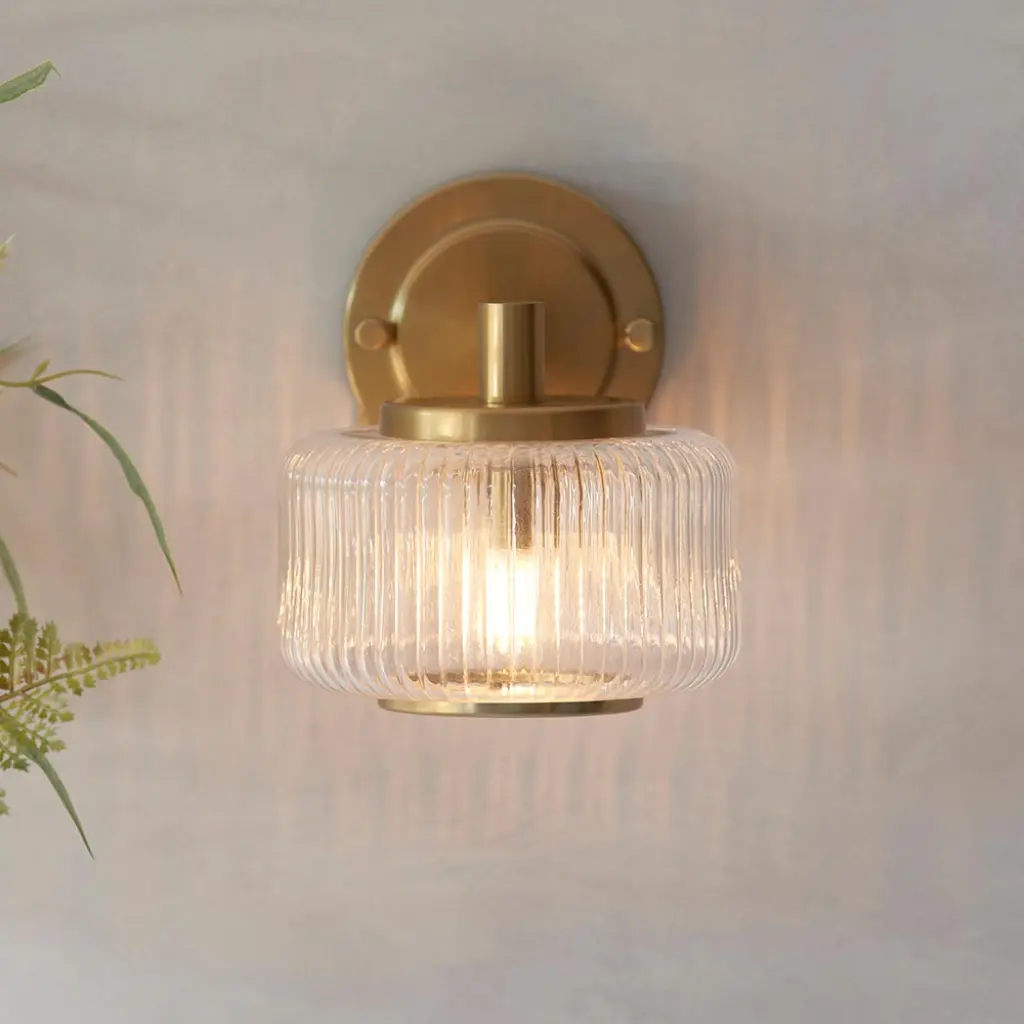 Stamford Brass Wall Light C/W Ribbed Shade