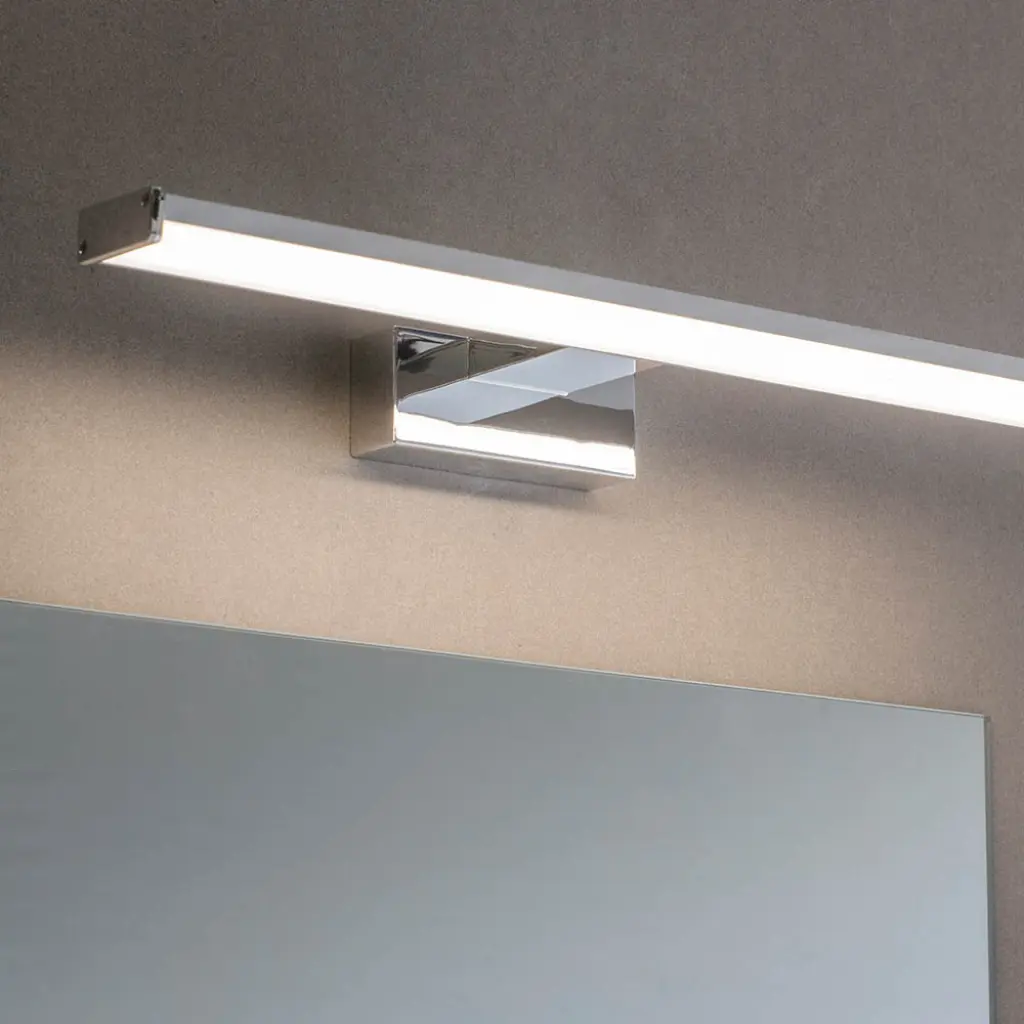 Axis Bathroom Wall Light in Chrome IP44