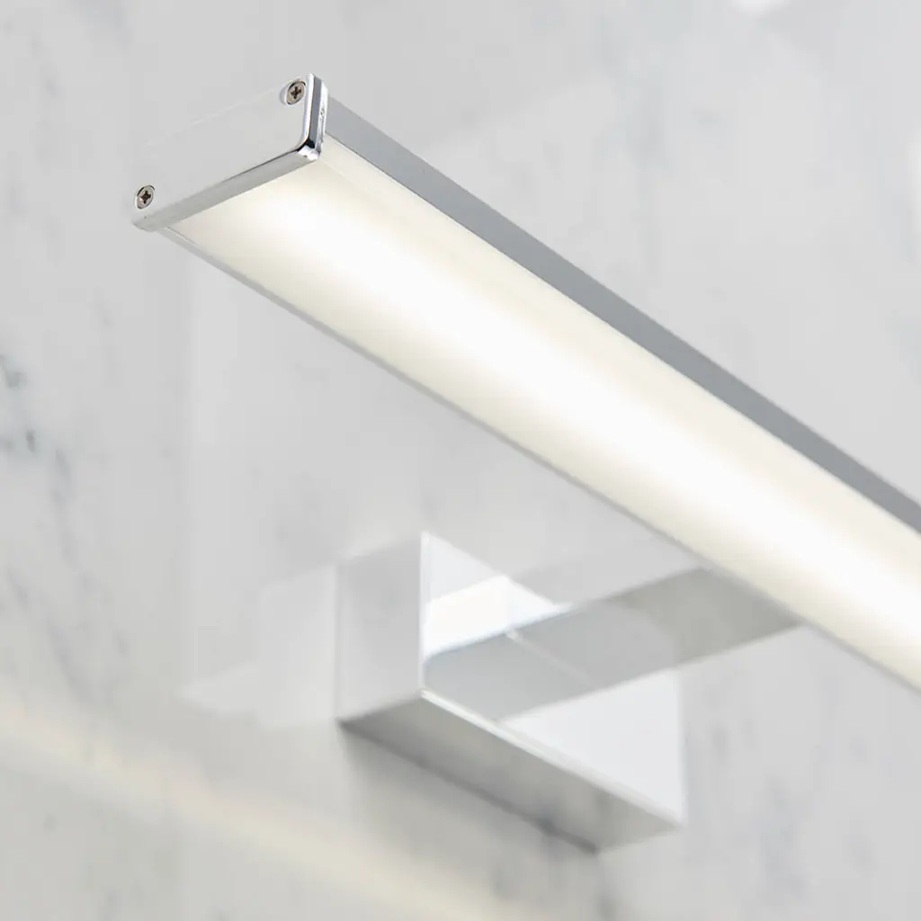 Axis Bathroom Wall Light in Chrome IP44