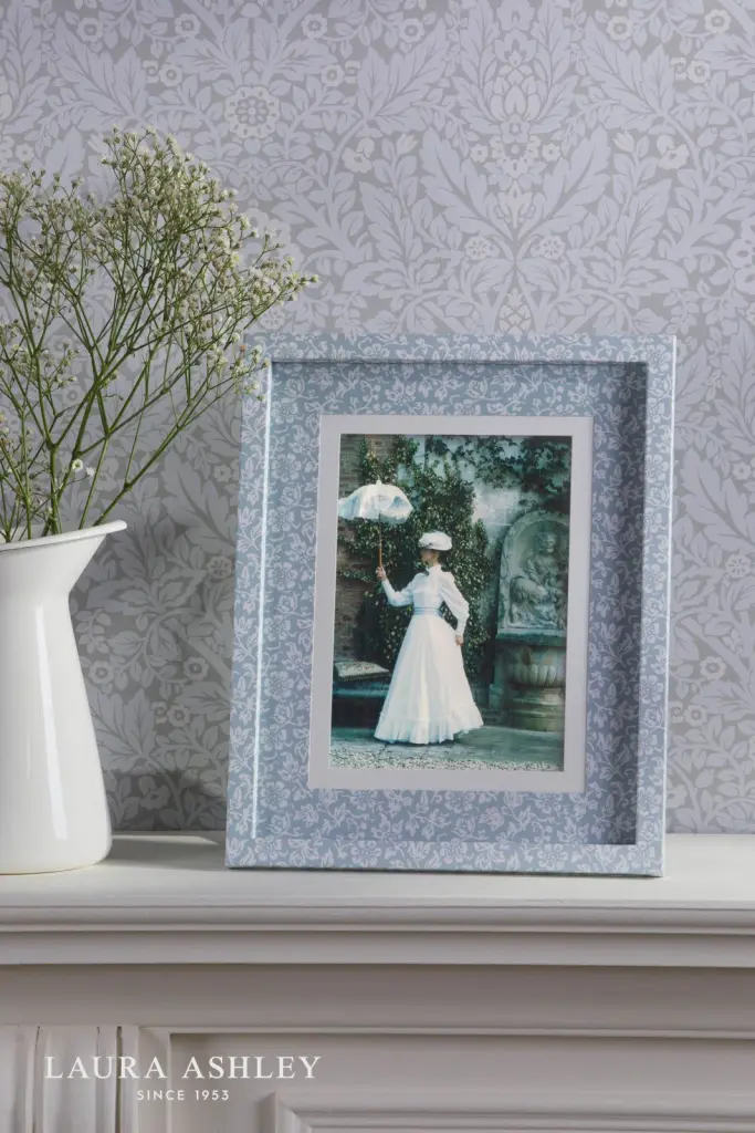 Sweet Alyssum Blue Photo Frame