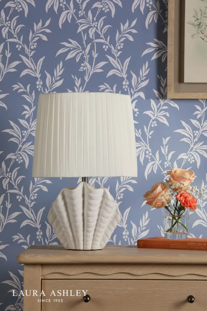 Shell White Ceramic Table Lamp C/W Shade