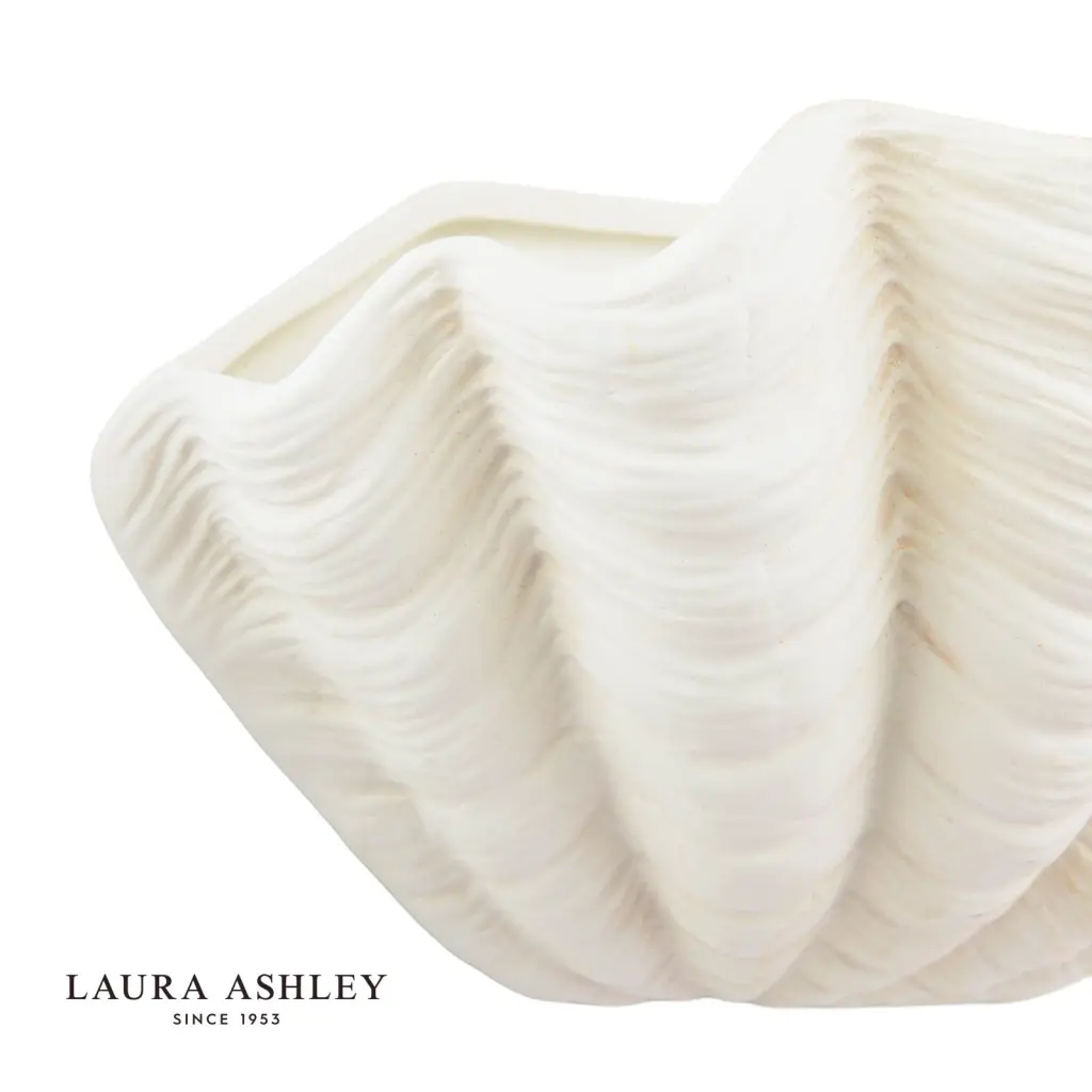 Shell White Ceramic Wall Light