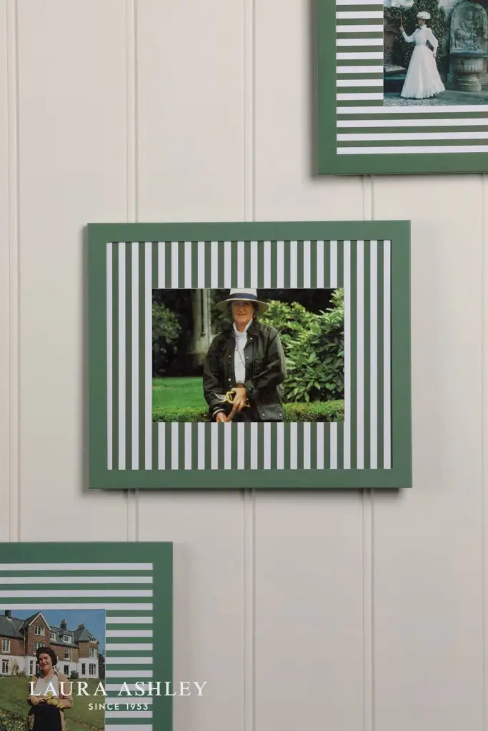 Denwick Matt Green Photo Frame