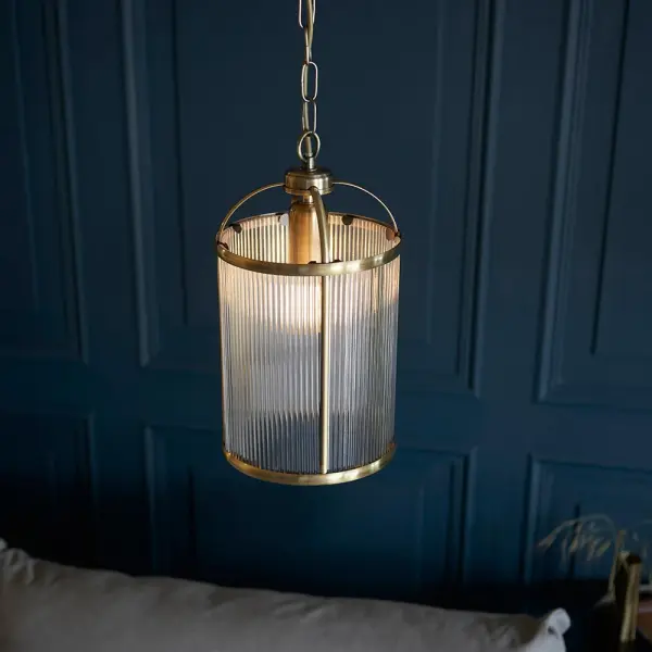 Lambeth Single Ribbed Lantern in Antique Brass