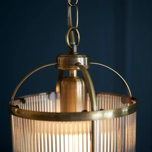 Lambeth Single Ribbed Lantern in Antique Brass