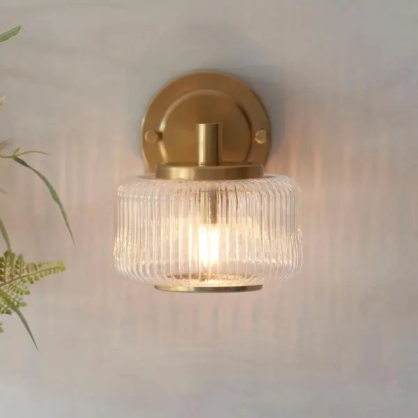 Stamford Brass Wall Light C/W Ribbed Shade