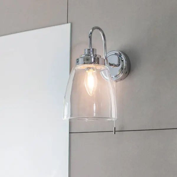Ashbury Single Wall Light in Chrome & Clear Glass