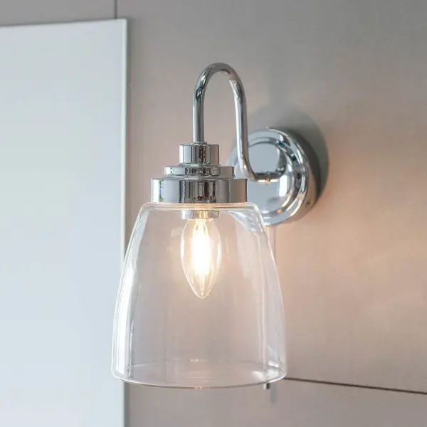 Ashbury Single Wall Light in Chrome & Clear Glass
