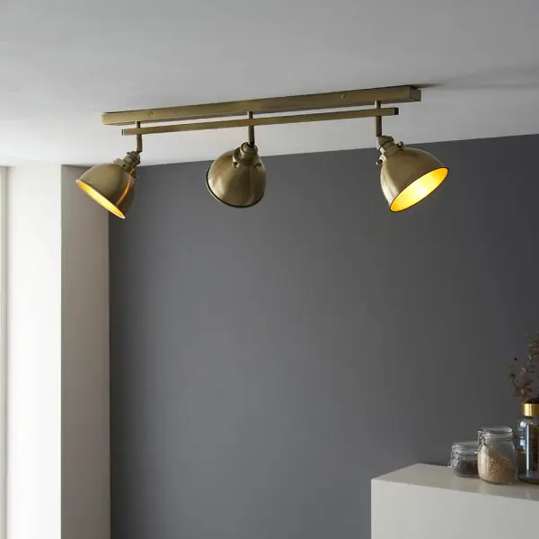 Wyatt 3 Light Spotlight Bar in Antique Brass