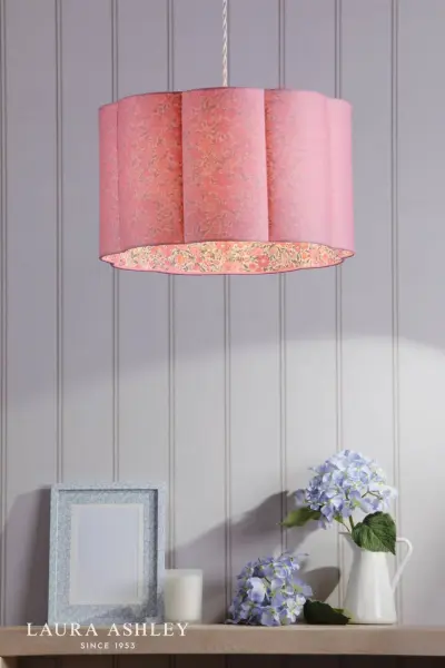 Loveston Pink Scalloped Shade