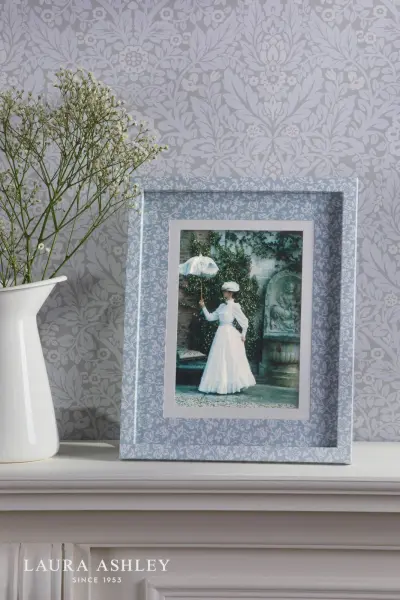 Sweet Alyssum Blue Photo Frame