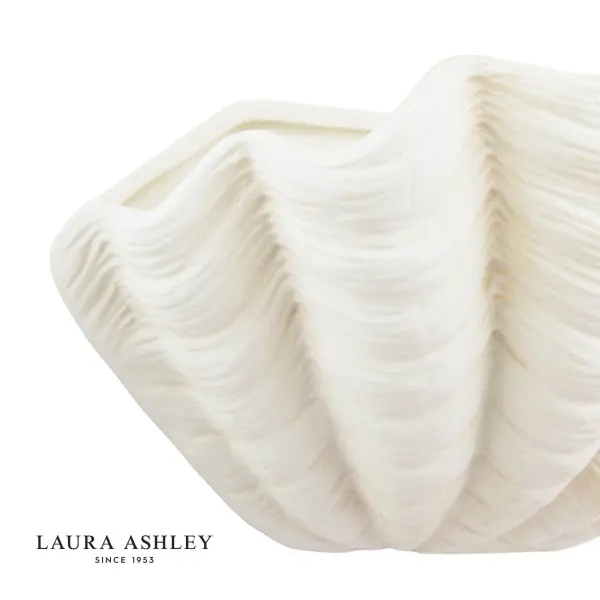 Shell White Ceramic Wall Light