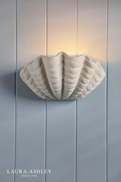 Shell White Ceramic Wall Light
