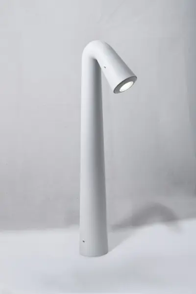 Steven Bollard in White